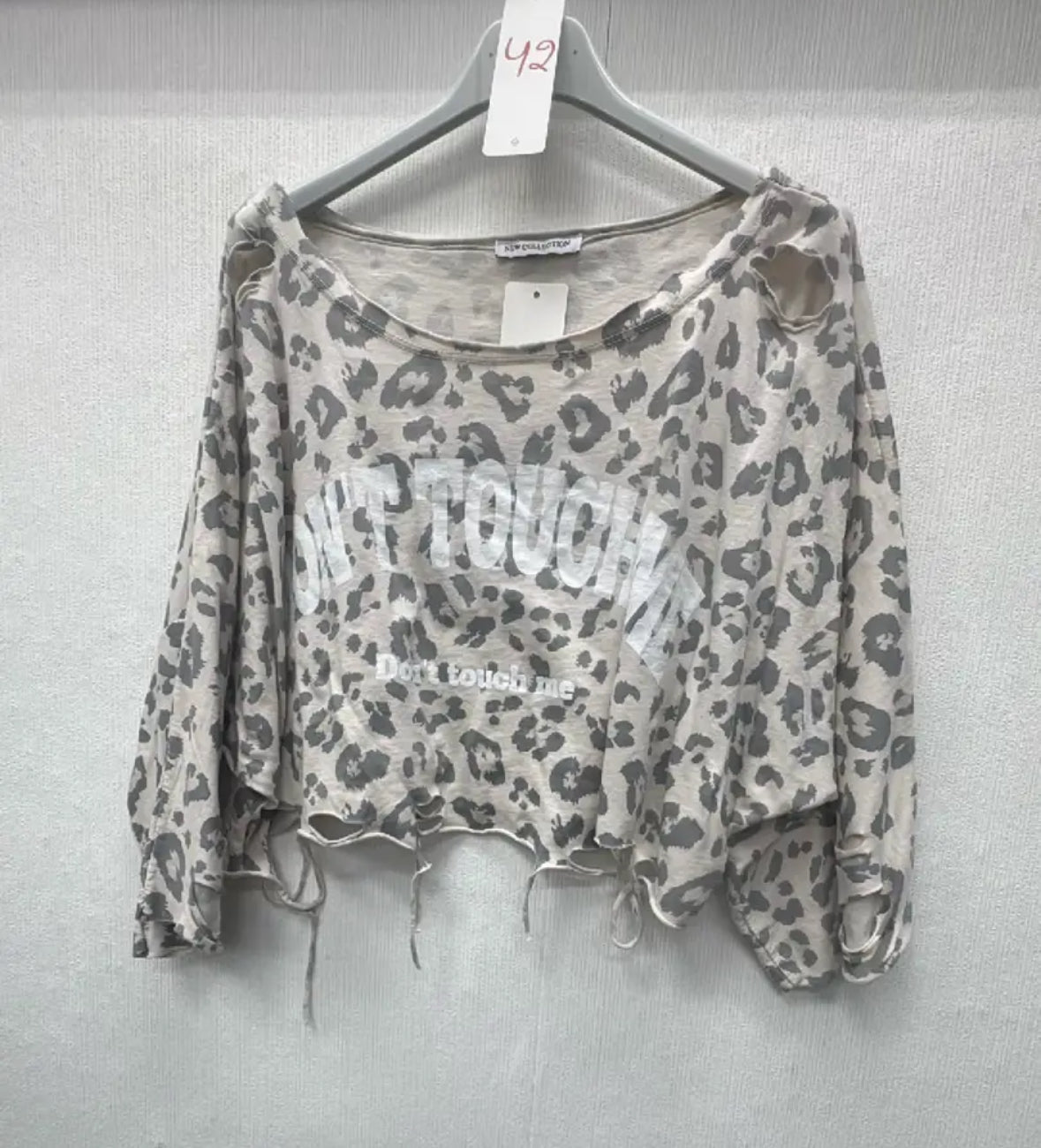 Leo Crop-Shirt „Don‘t touch me“