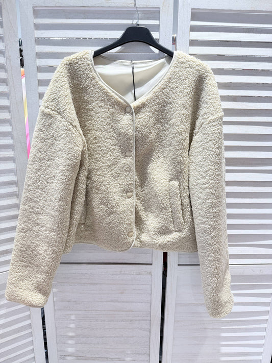 Plüschjacke mit Botschaft