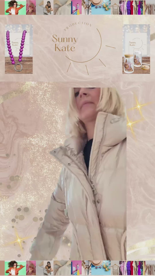 Steppjacke Metallic (Gr. 38–42)

Glam Puffer Jacket – Dein stylischer Begleiter für kalte Tage